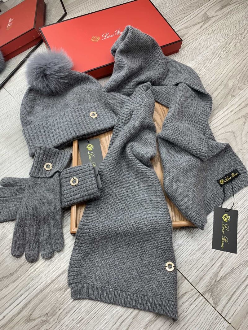 Love Piana Caps Scarfs